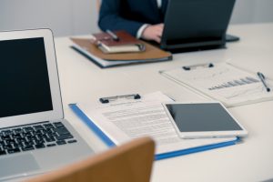 事業計画書の例と書き方|業種別のテンプレート付きで紹介